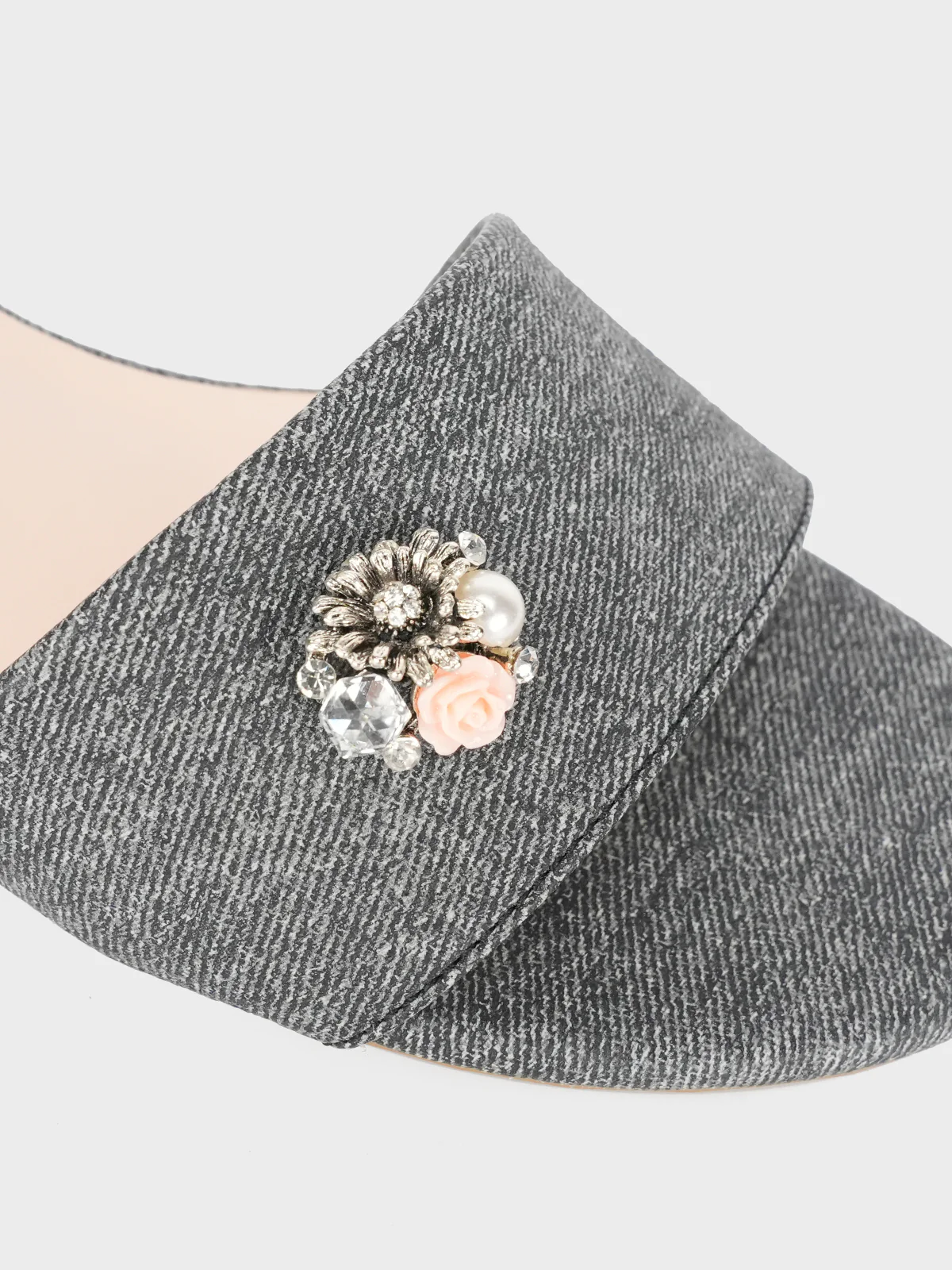 Women's "ARKHIP" Stylish Summer Slippers - Image 4
