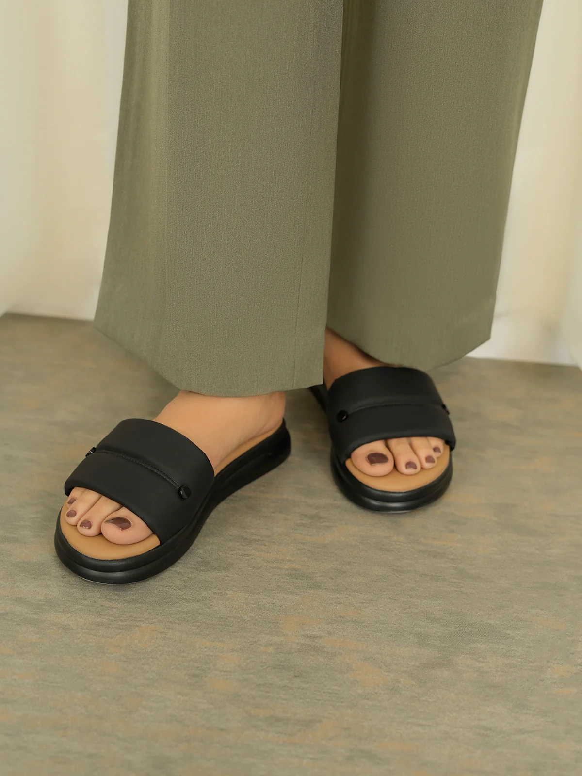 Womens "BARDOT" Super Soft Casual Slippers - Image 6