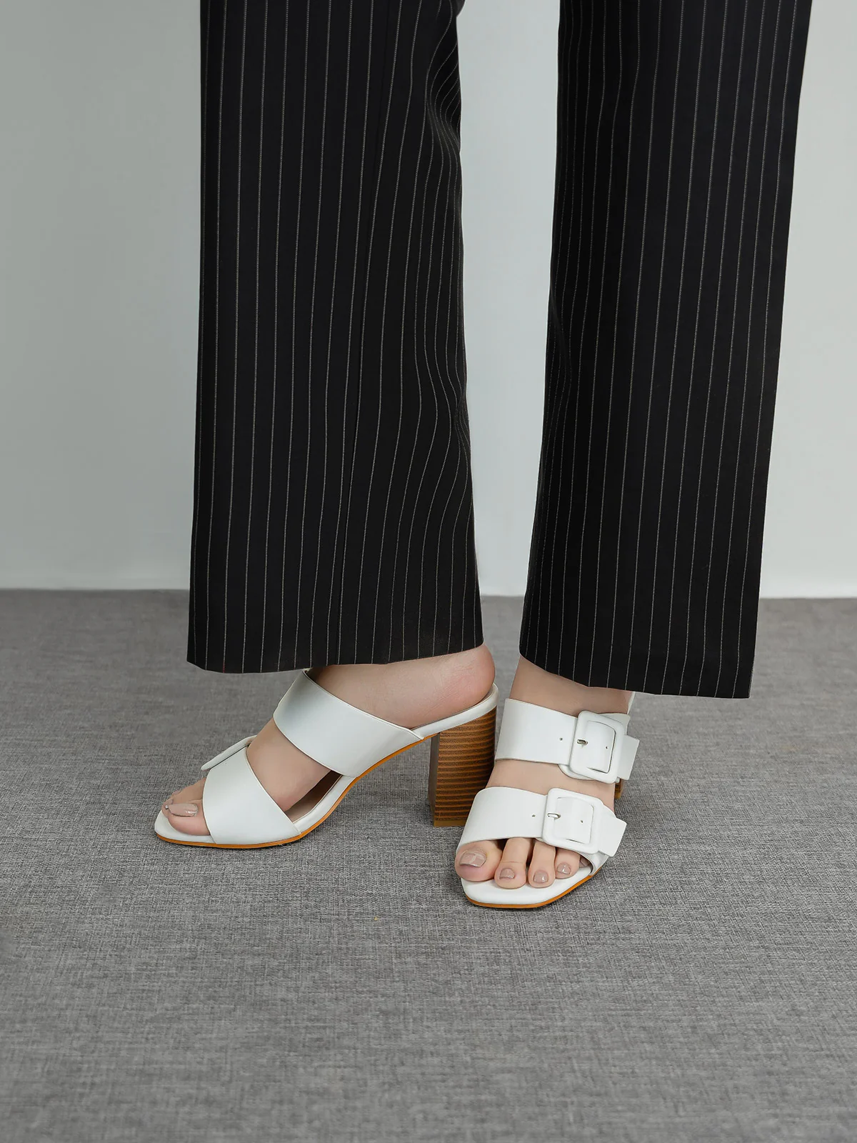 Womens "Chantria" Block Heel Sandals - Image 3