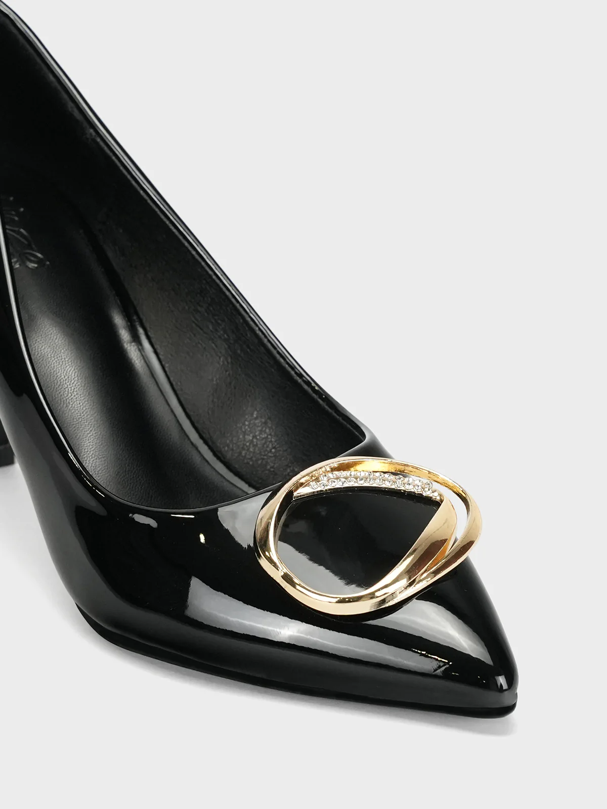 Womens "DARWISH" Pointy Toe Decorated Courts - Image 4