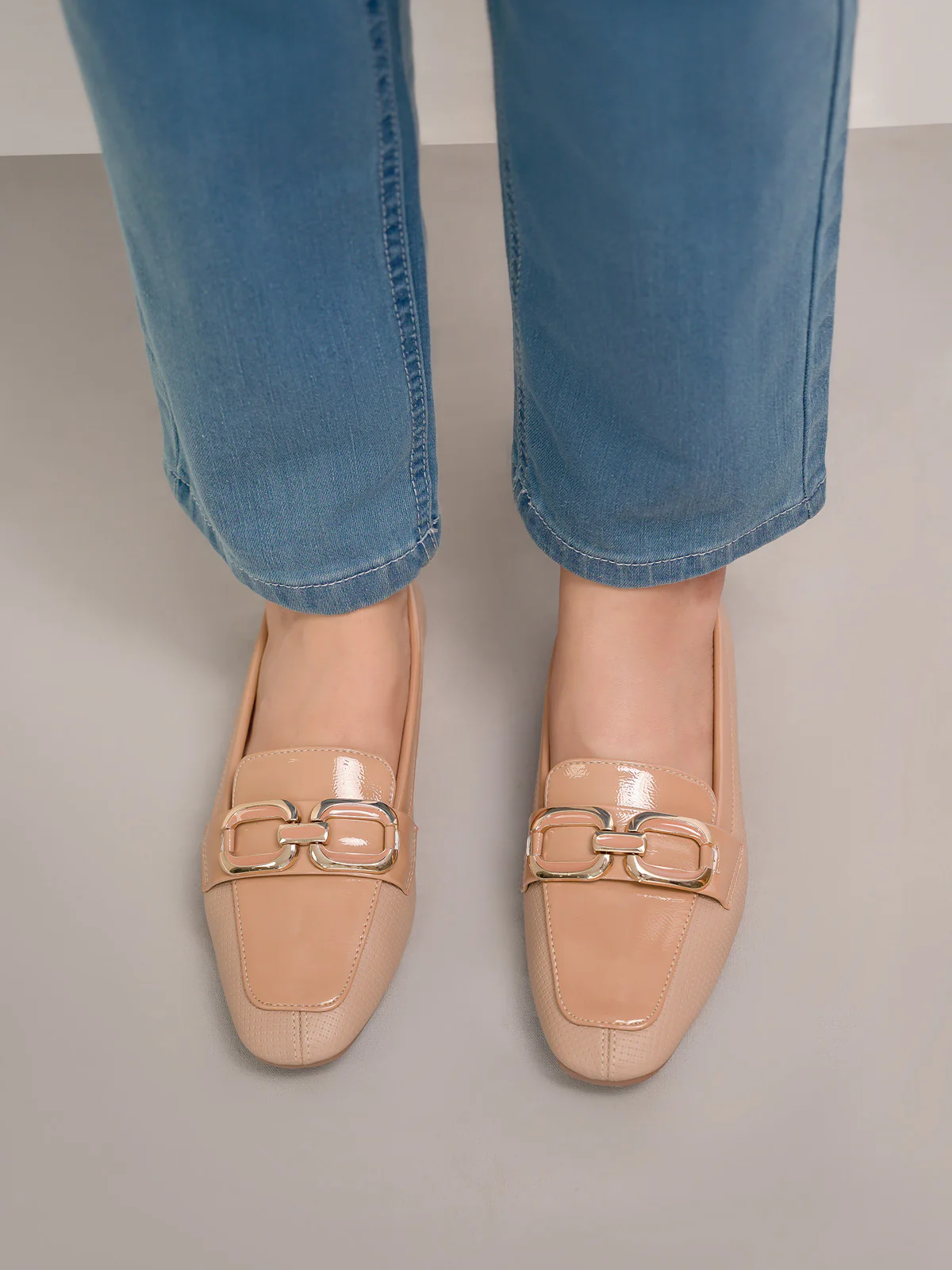 Women's "DESAI" Chained Adorn Ballerinas - Image 3