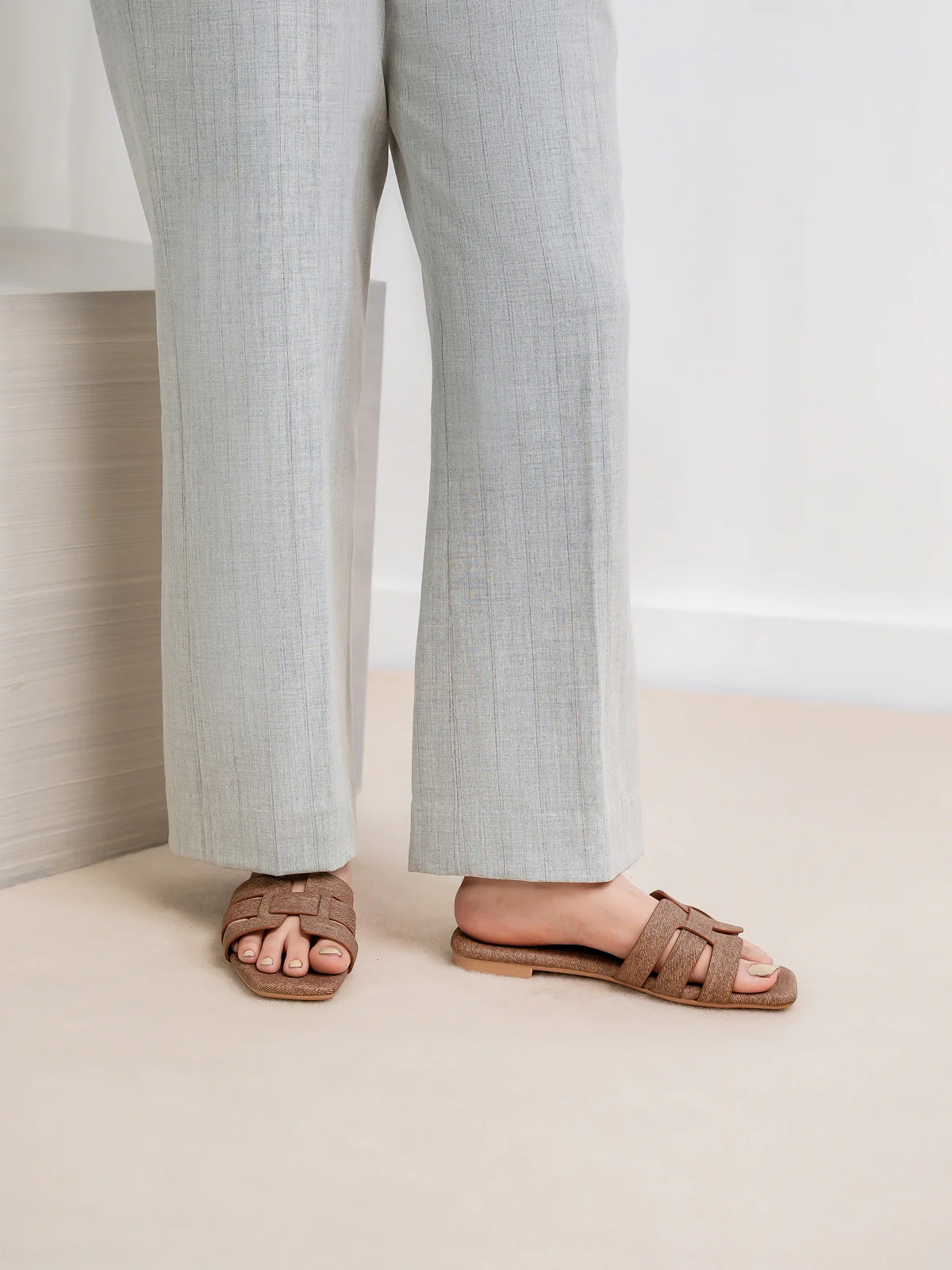 Women's "EILEEN" Casual Flat Slippers - Image 3