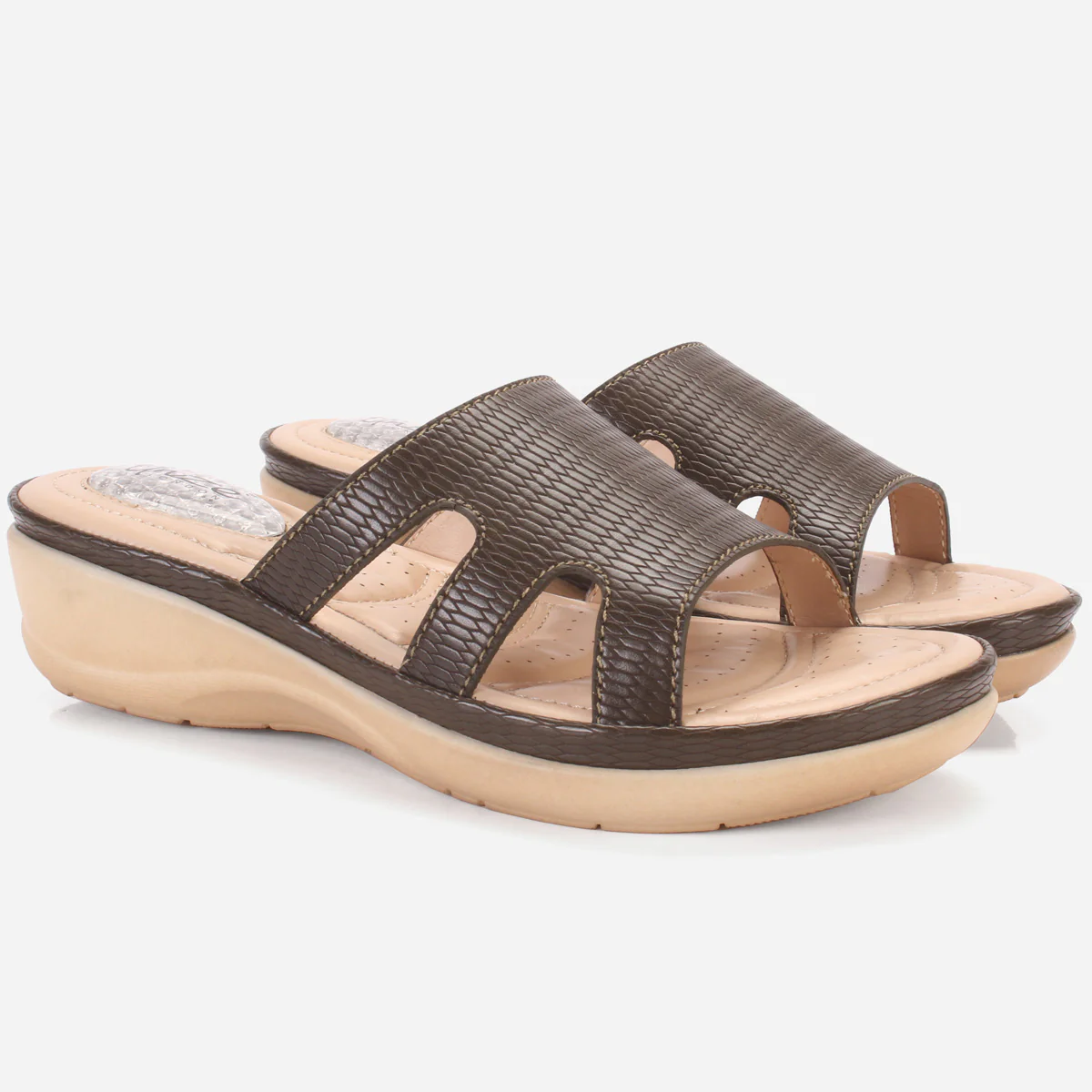 Women's "HUIX" Casual Everyday Wedge Slippers - Image 2