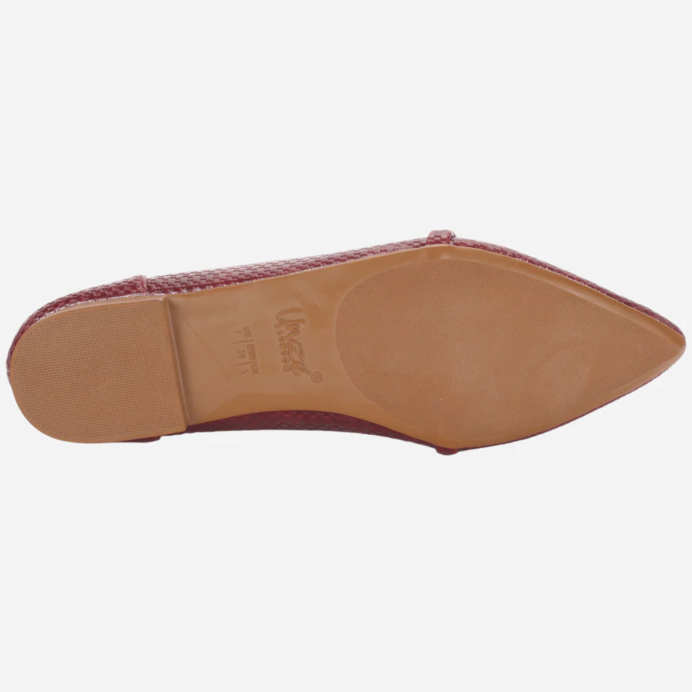 Women's "IRA" Pointed Toe Slip On Flat Pumps - Image 5