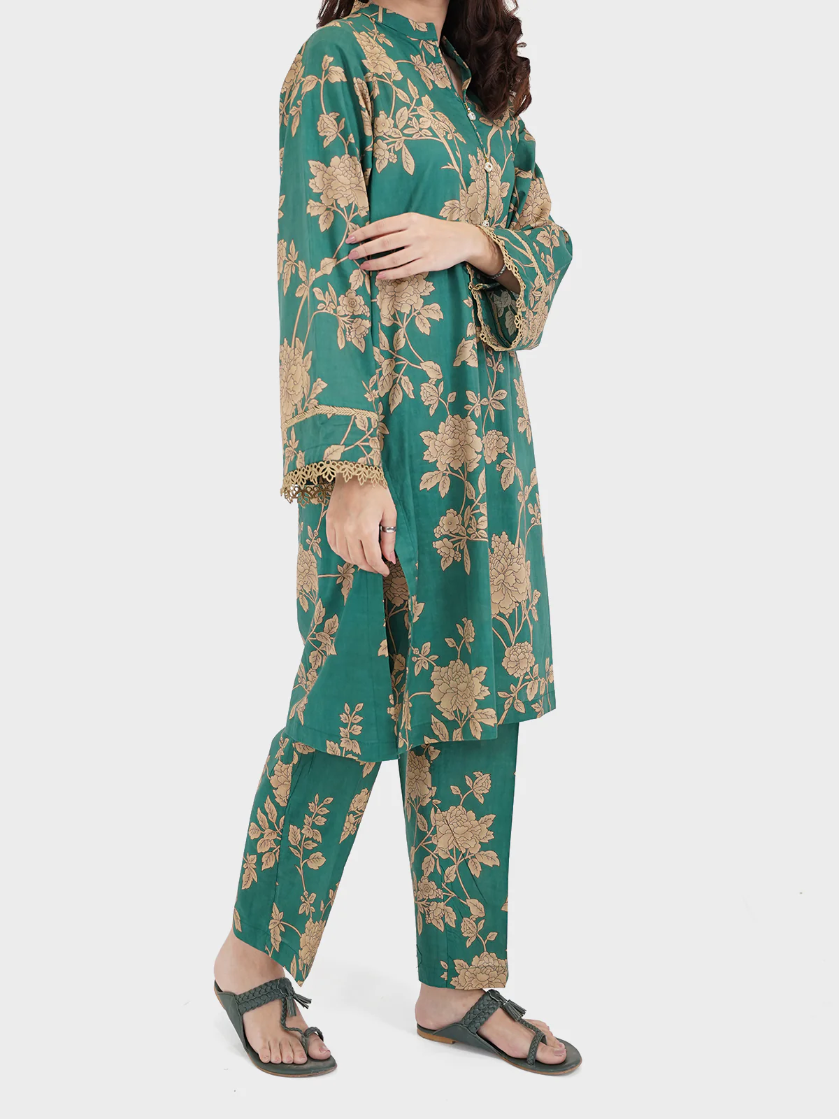 "KAORUV" Printed Two Piece Suit - Image 2