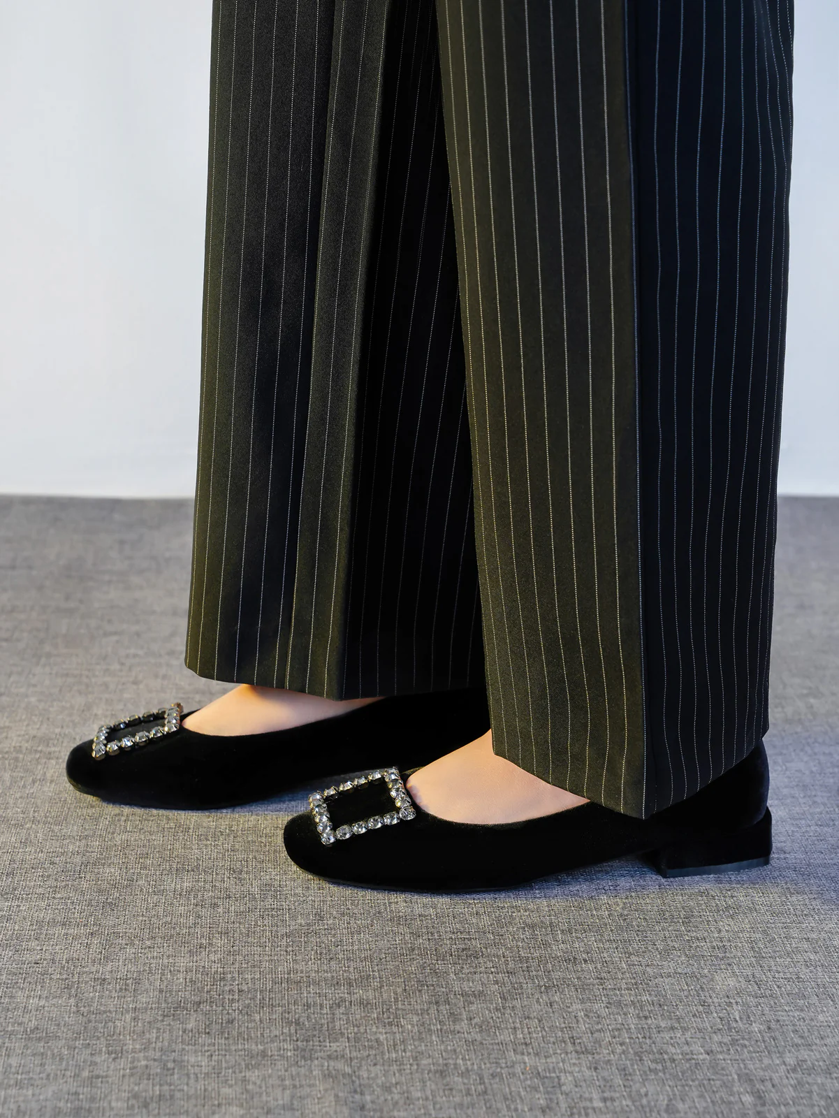 Women's "KOZUE" Buckled Detailing Ballerinas - Image 6