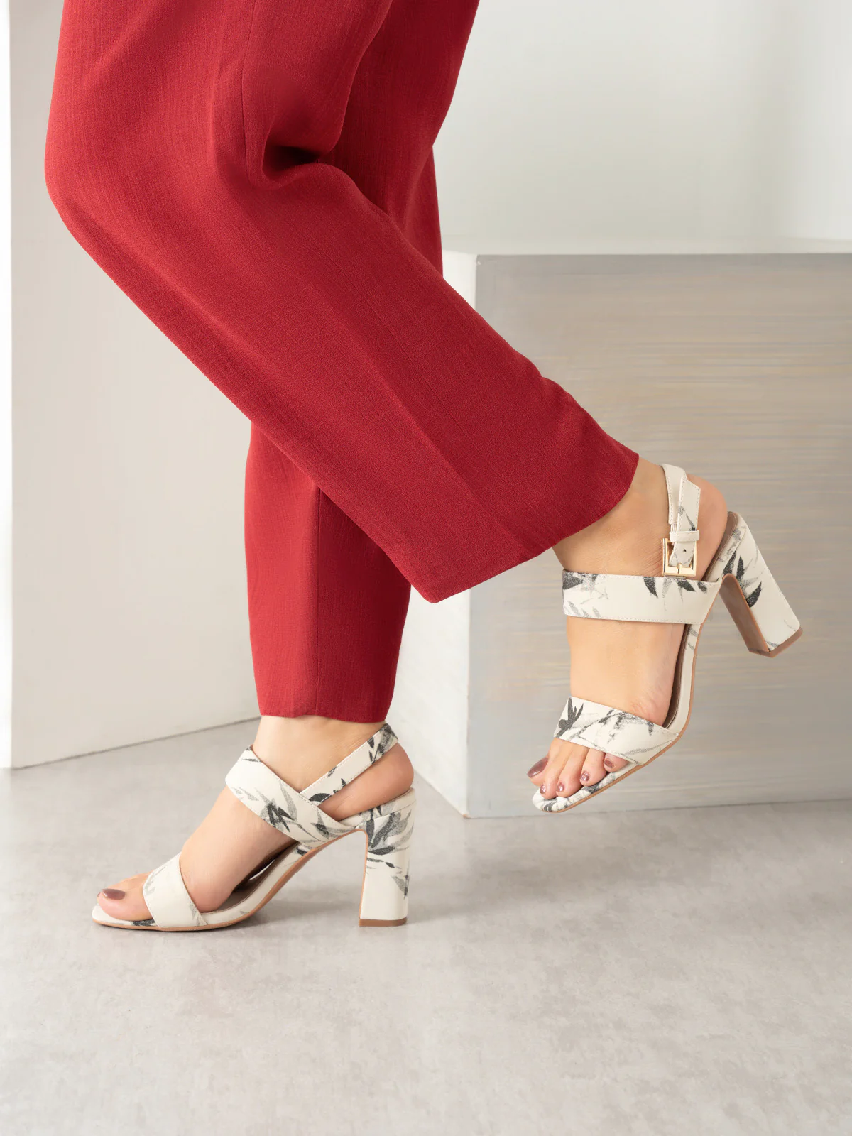 Womens "MINU" Block Heels Sandals - Image 3