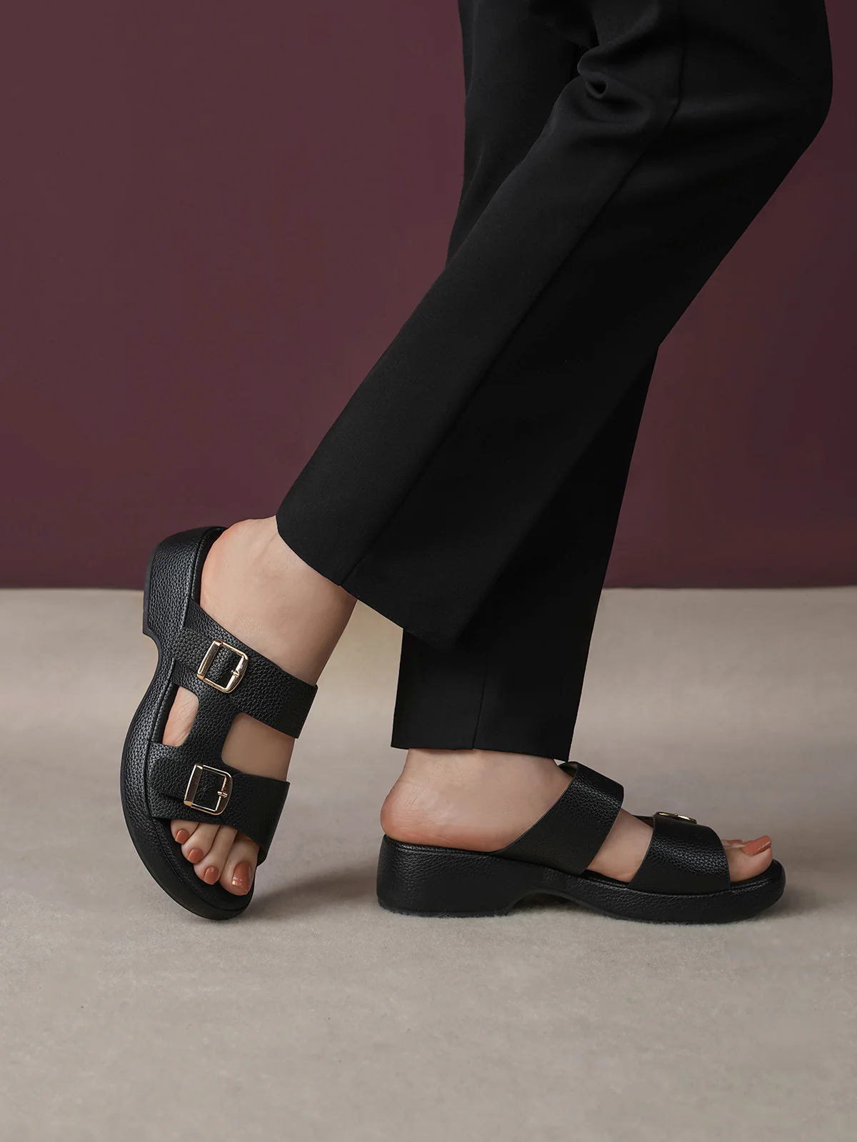 Womens "NILLDA" Trendy Buckle Slippers
