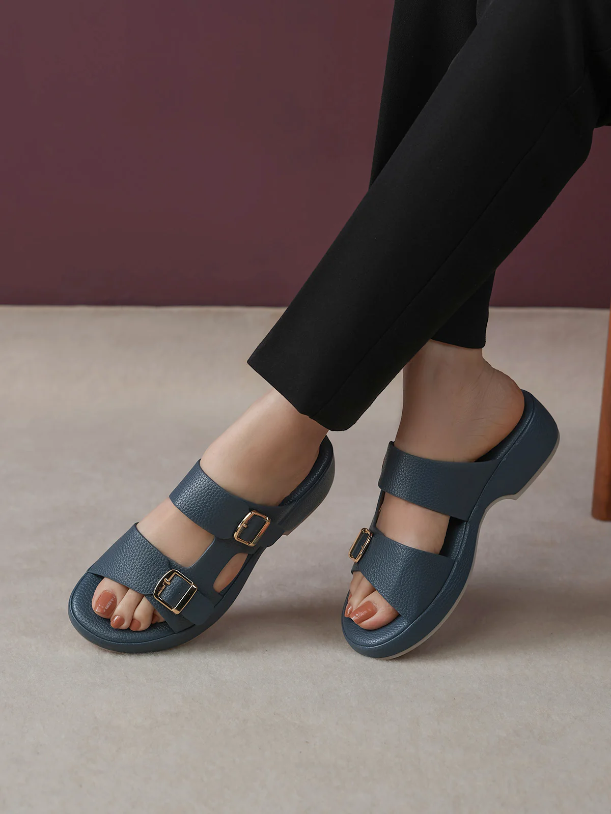 Womens "NILLDA" Trendy Buckle Slippers