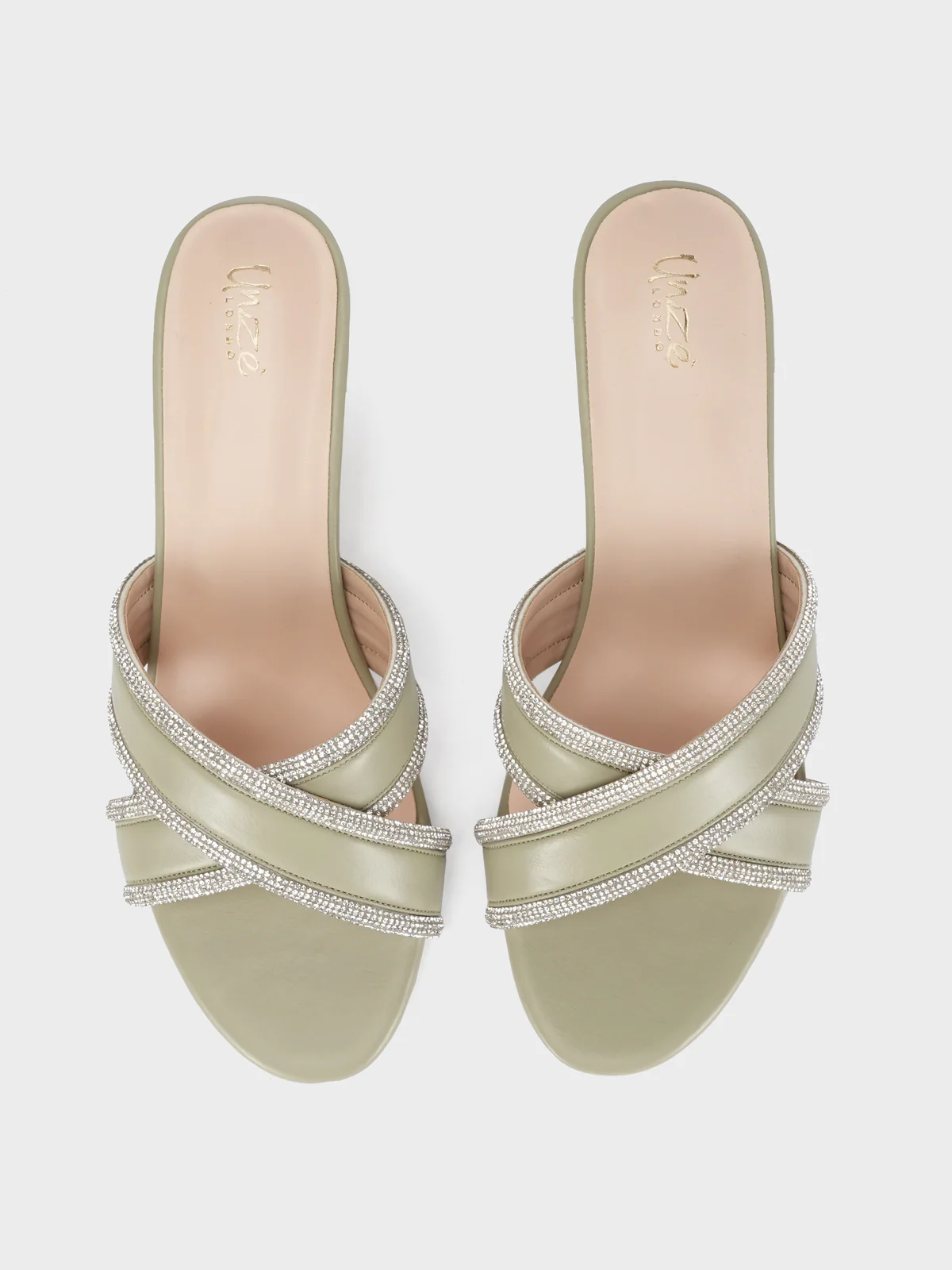 Women's "NOIRION" Cross Over Sandals - Image 5