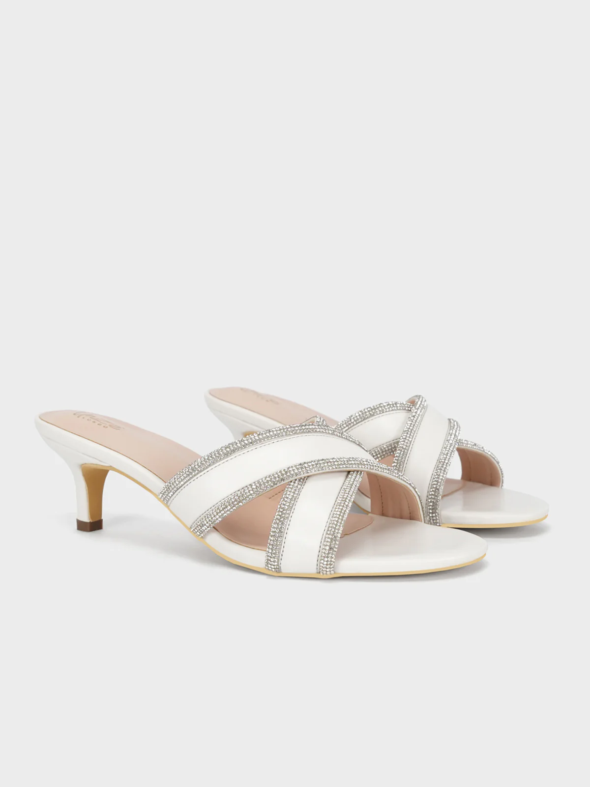 Women's "NOIRION" Cross Over Sandals - Image 2
