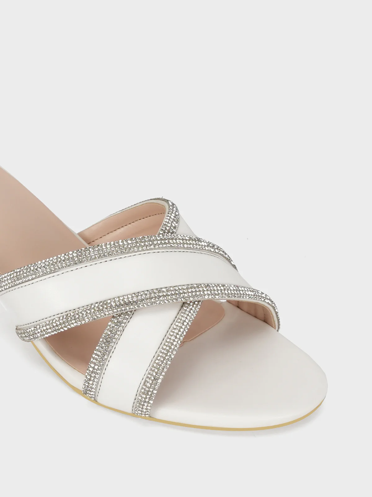 Women's "NOIRION" Cross Over Sandals - Image 4
