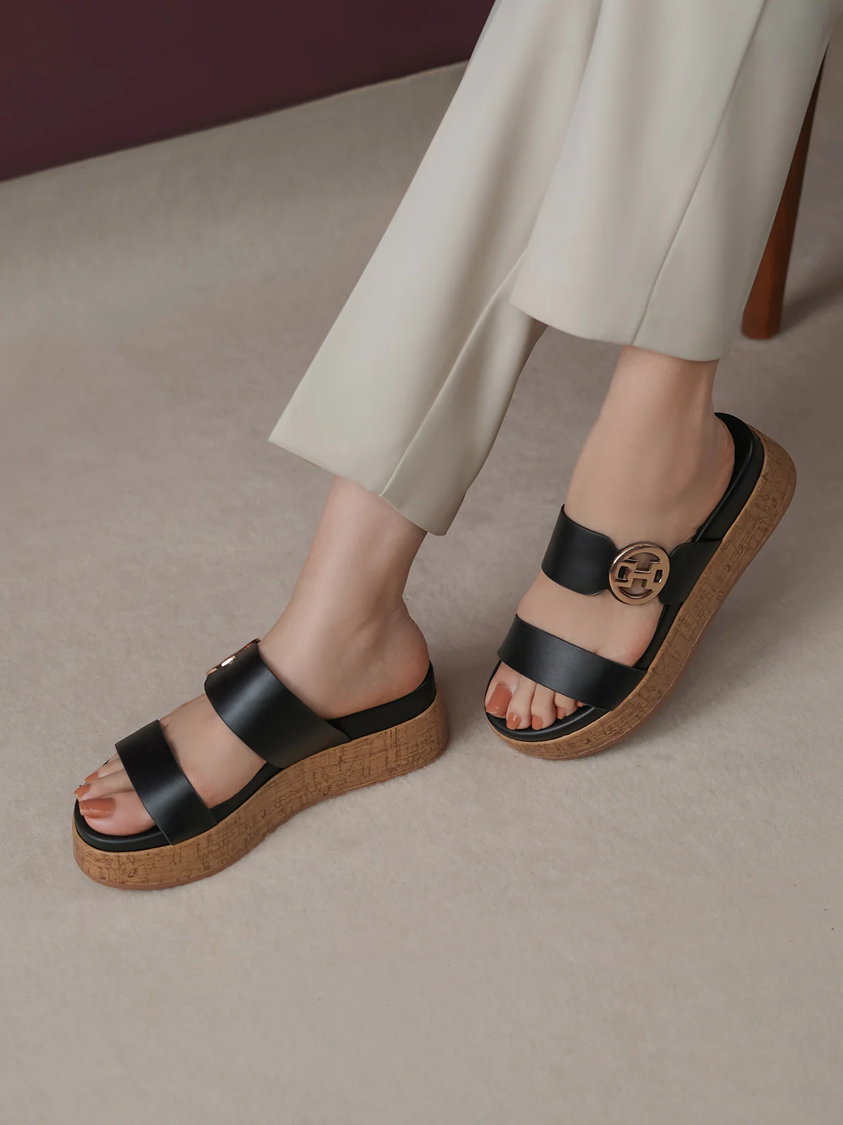 Womens "NYADA" Soft Cushioned Slippers - Image 3