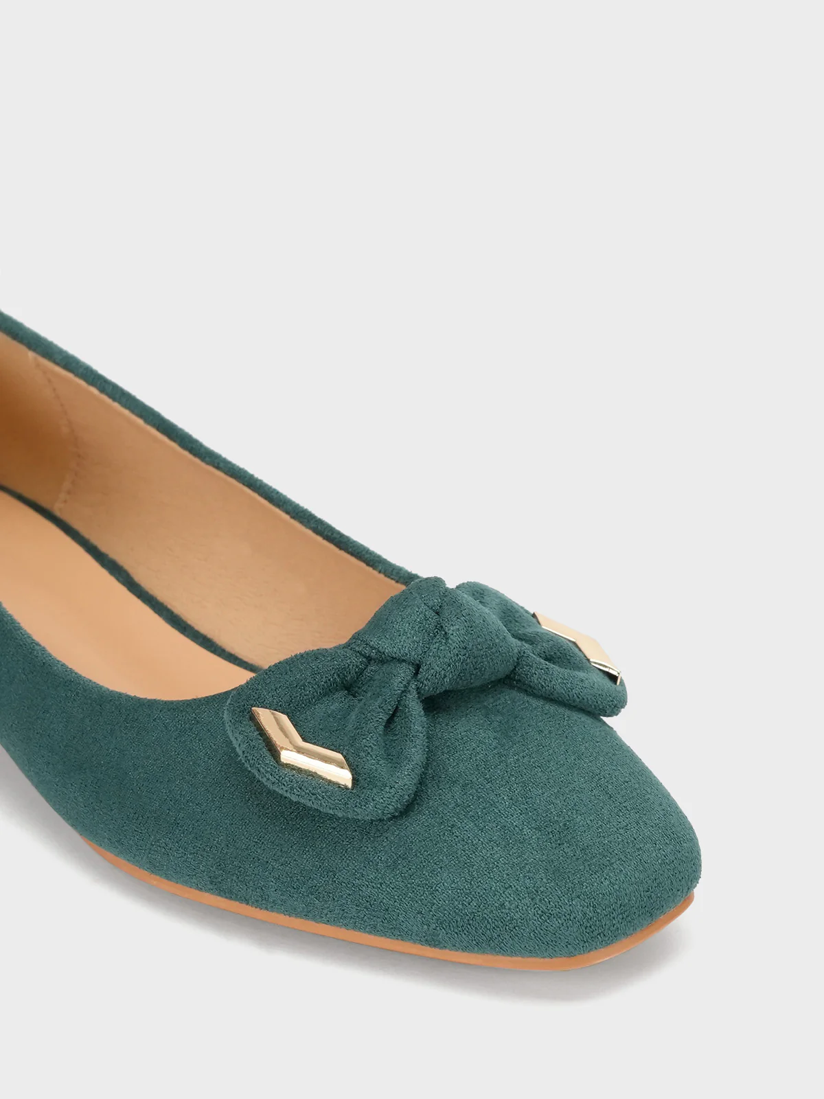Womens "OKAPARA" Bow Accented Casual Pumps - Image 4