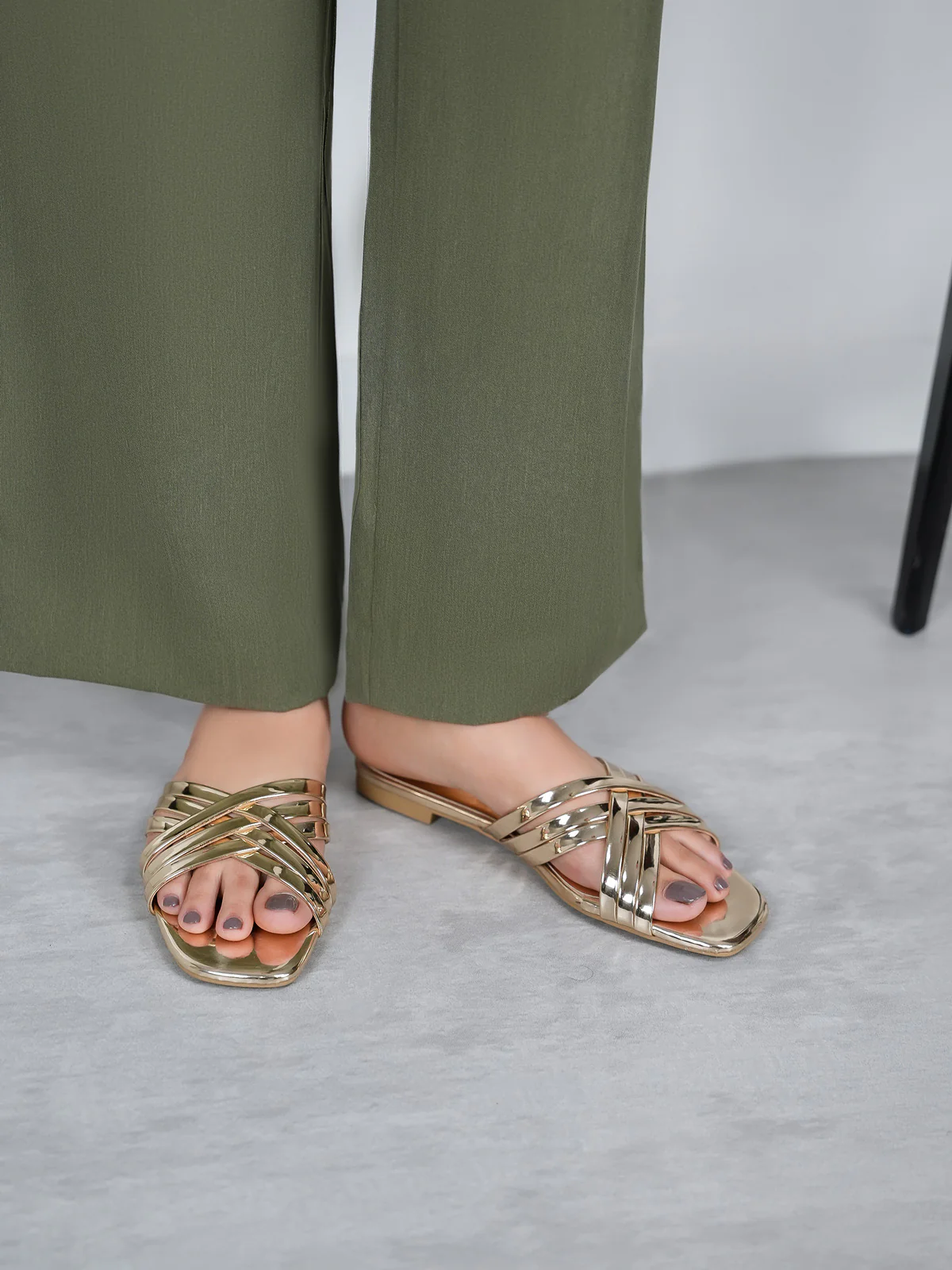 Women's "PHOSIN" Crisscross Strappy Slippers