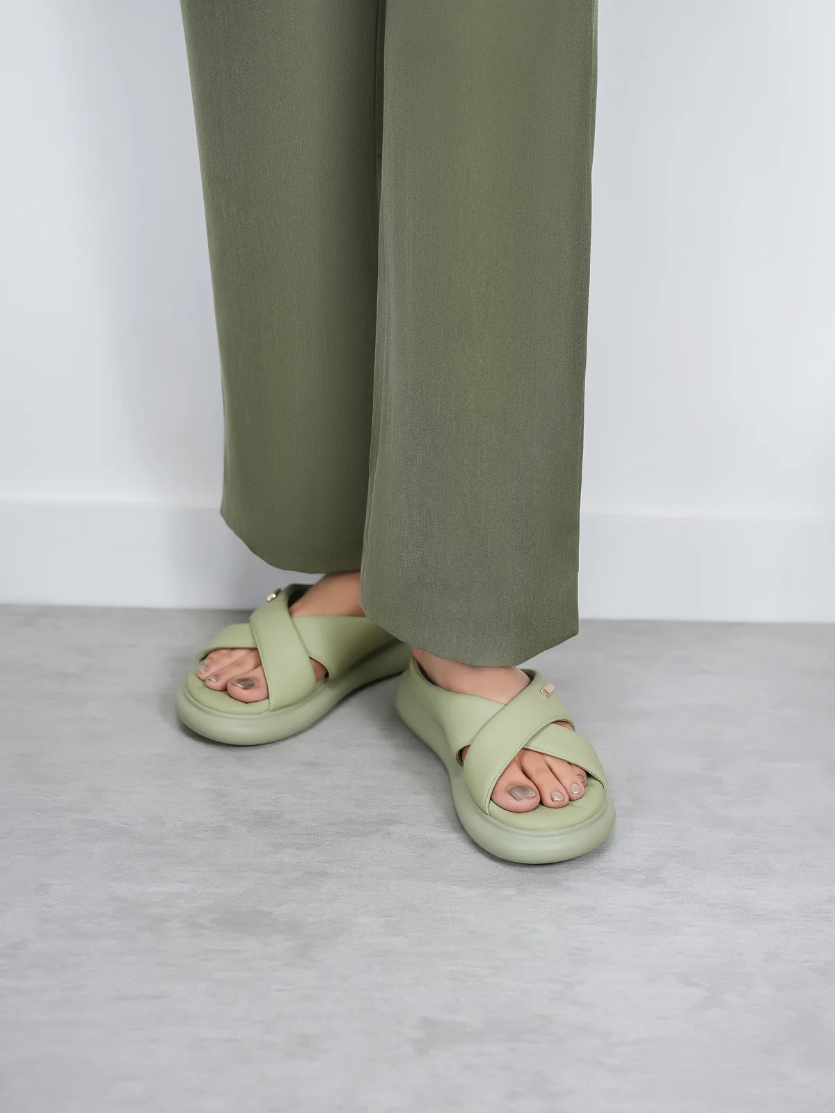 Womens "RICCI" Casual Comfy Slippers - Image 3