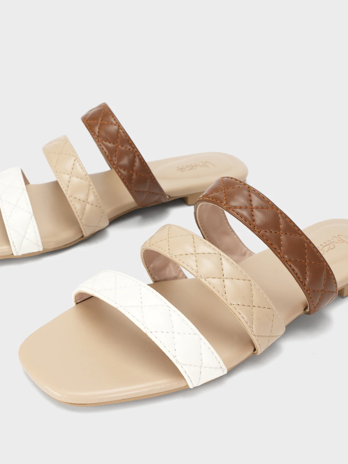 Womens "SAVERINE" Flat Summer Slippers - Image 4