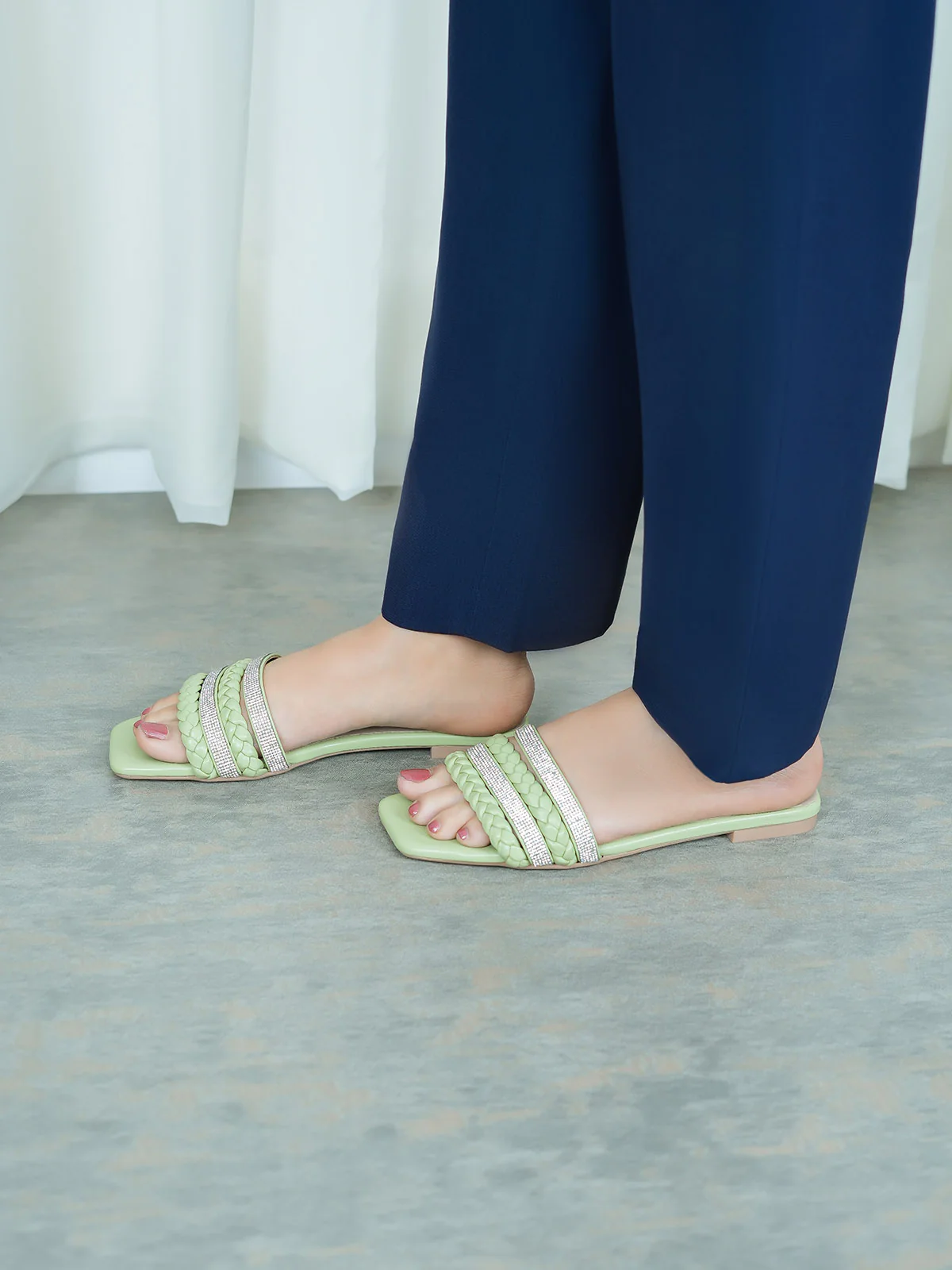 Womens "STEPCHIC" Flat Casual Slippers - Image 3
