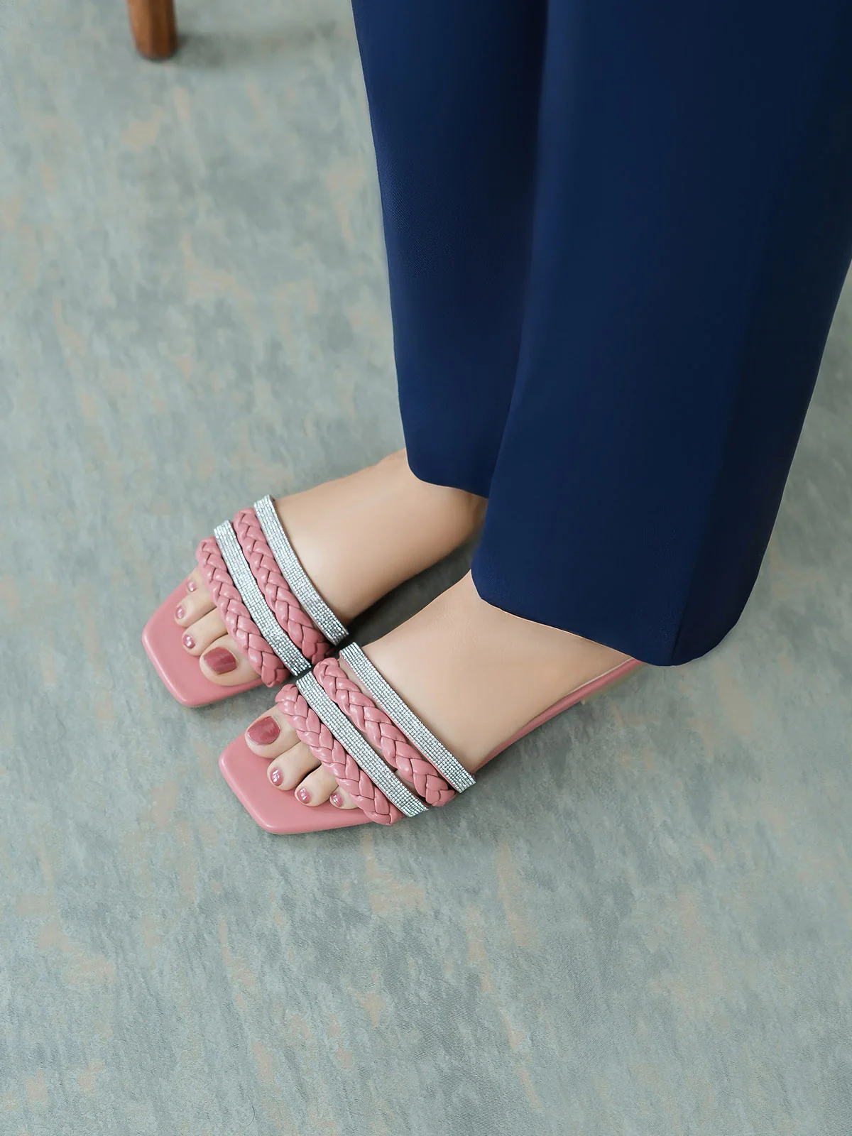 Womens "STEPCHIC" Flat Casual Slippers - Image 8