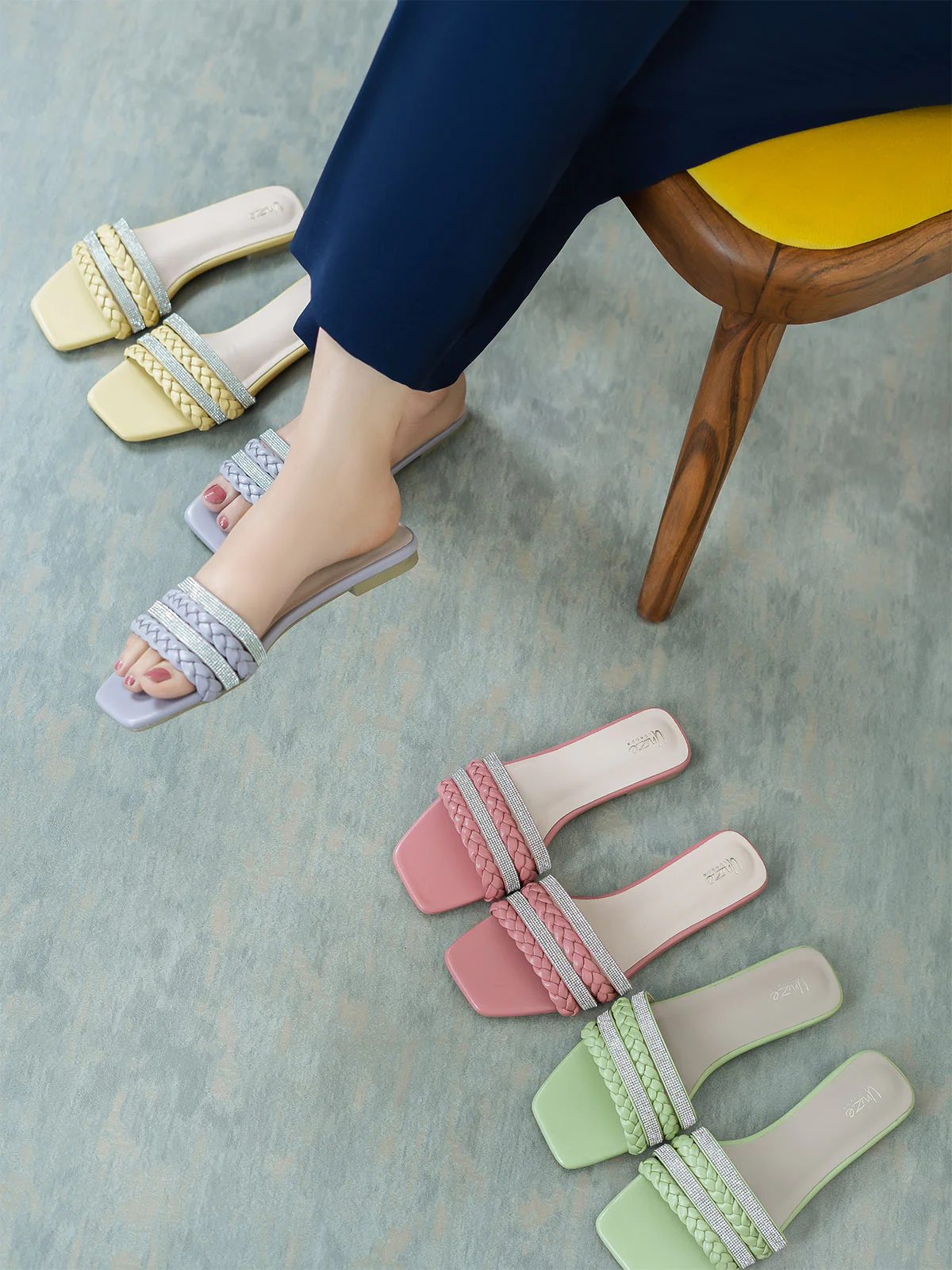Womens "STEPCHIC" Flat Casual Slippers - Image 9