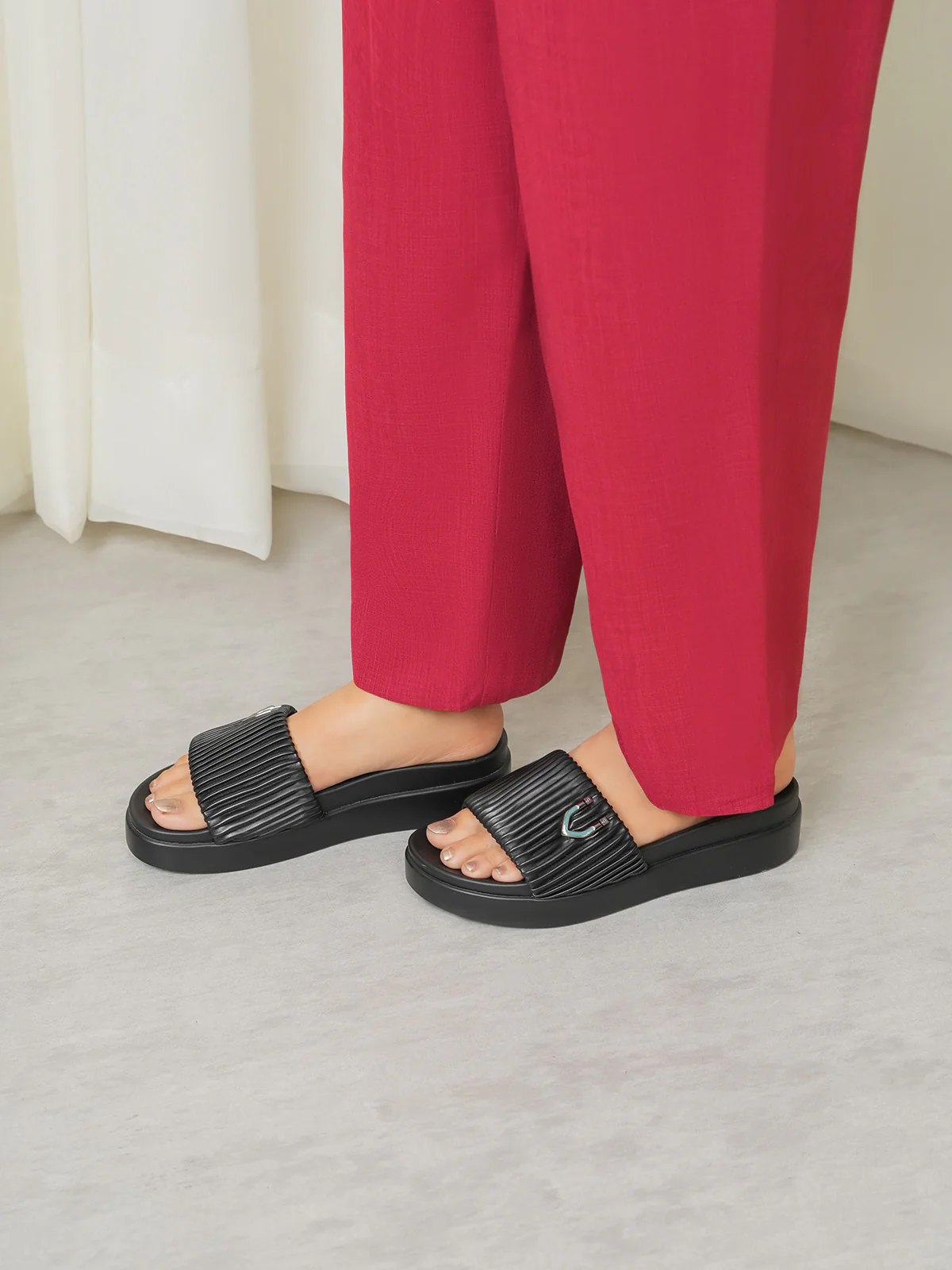 Womens "TAUXIA" Comfy Everyday Slippers - Image 6