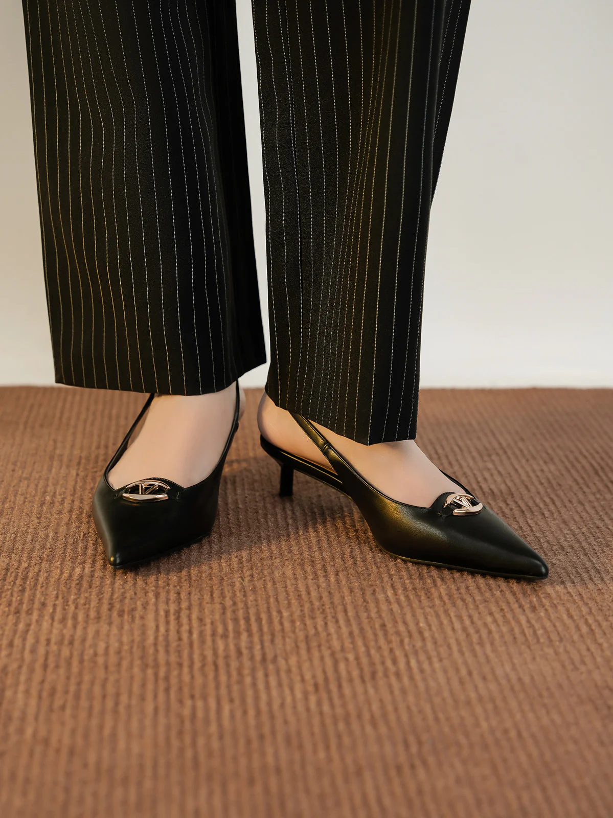 Womens "TRIPI" Pointed Toe Sandals - Image 2