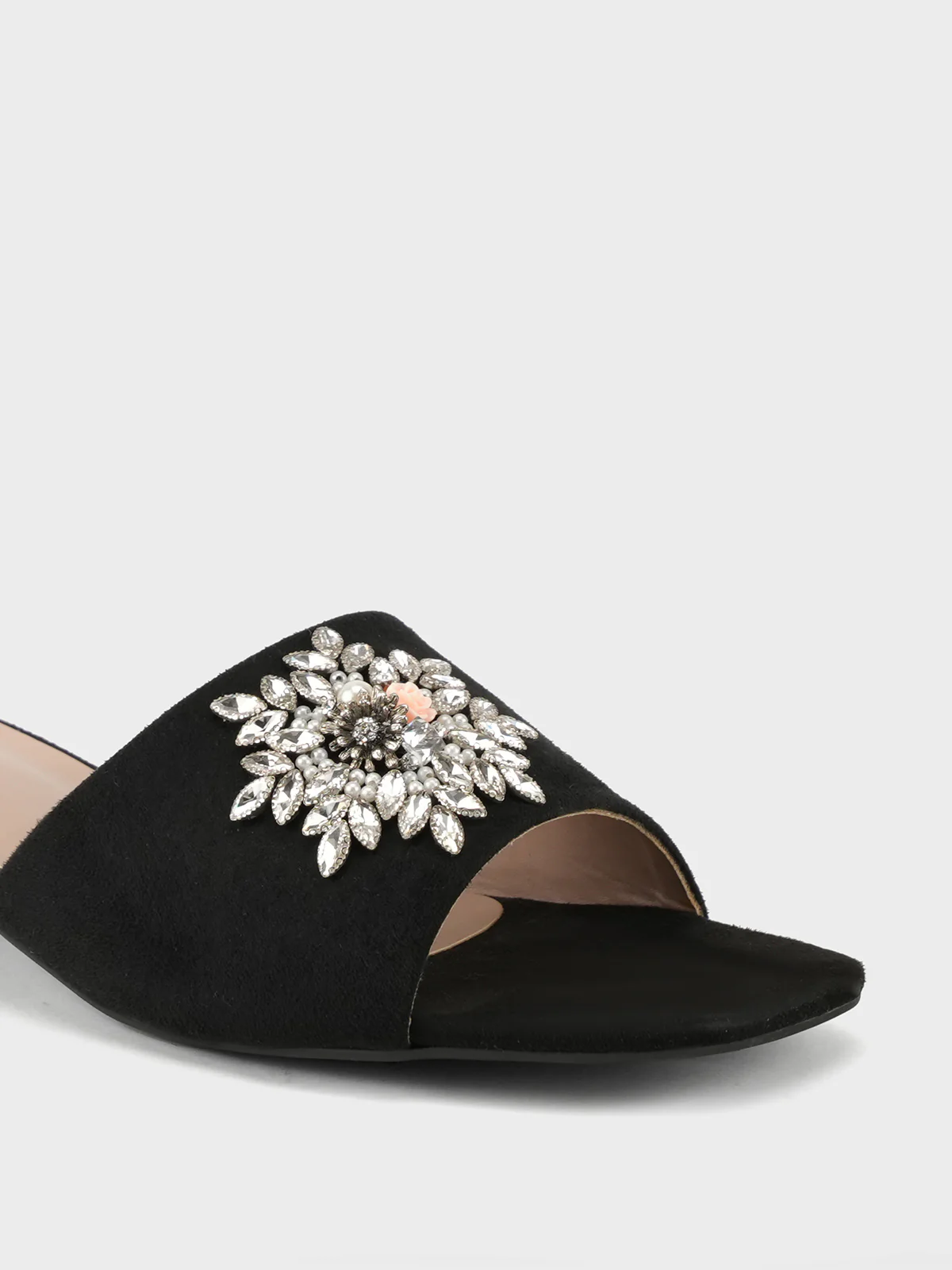 Women's "UMBRIEL" Decorated Slip On Sandals - Image 4