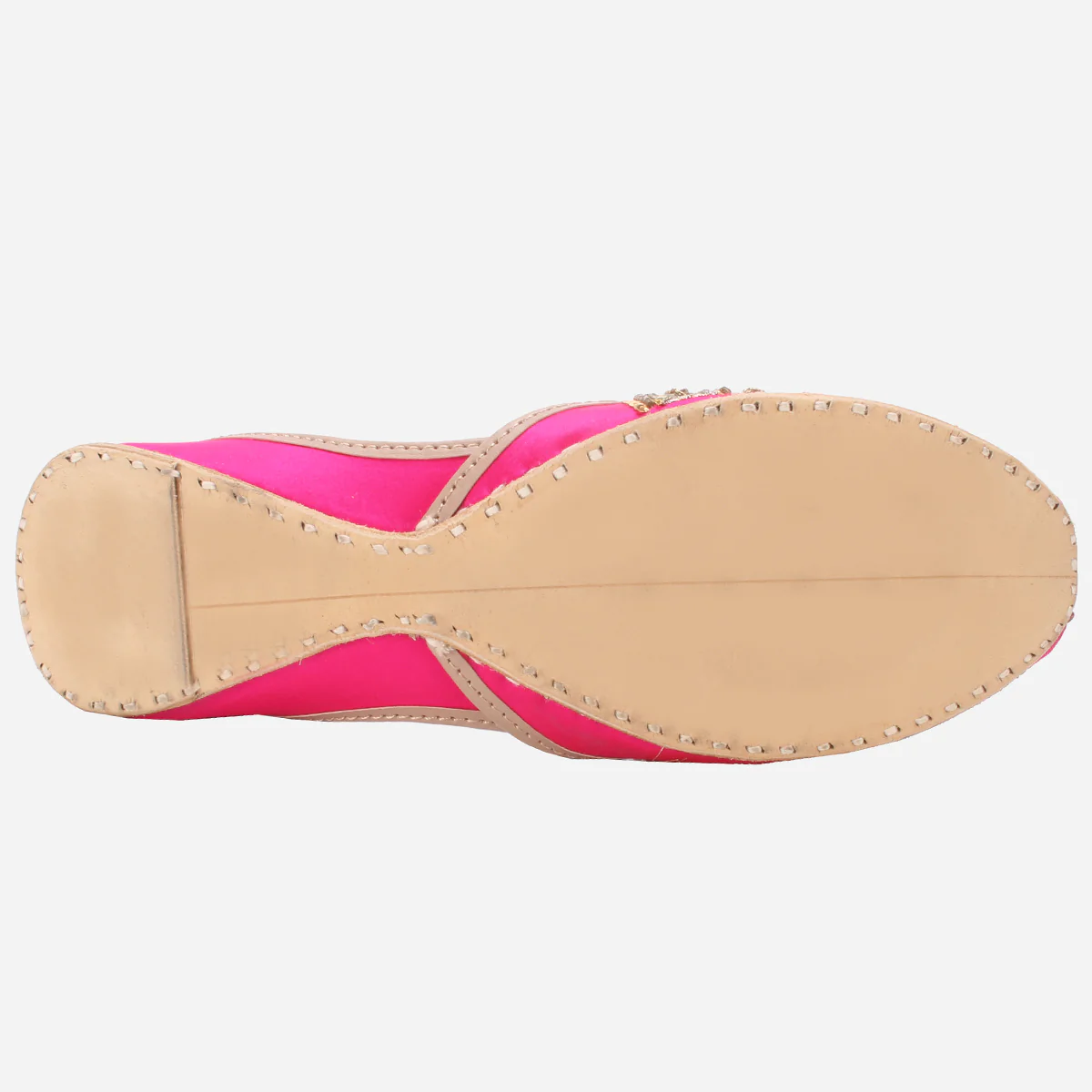 Women's "VALMAI" Embellished Stylish Khussa - Image 5
