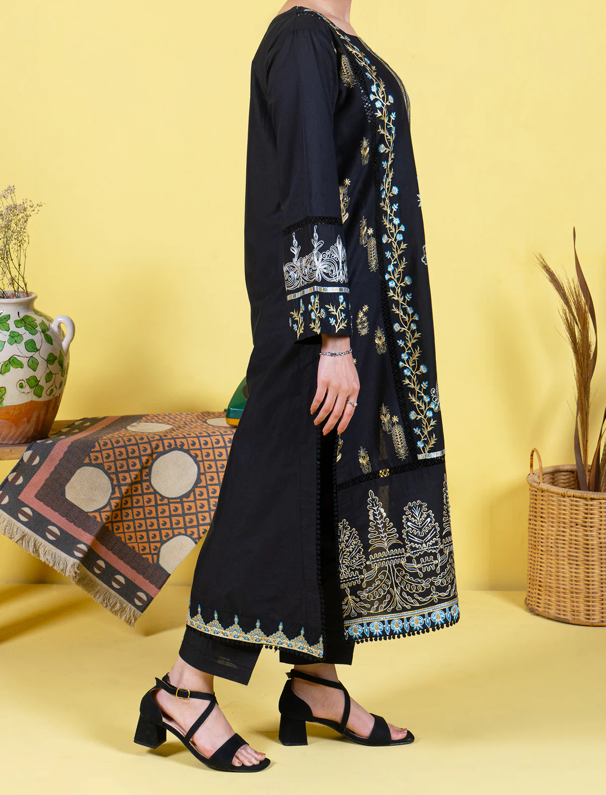 "YUNA" Stitched Embroidered Two Piece Suit - Image 2