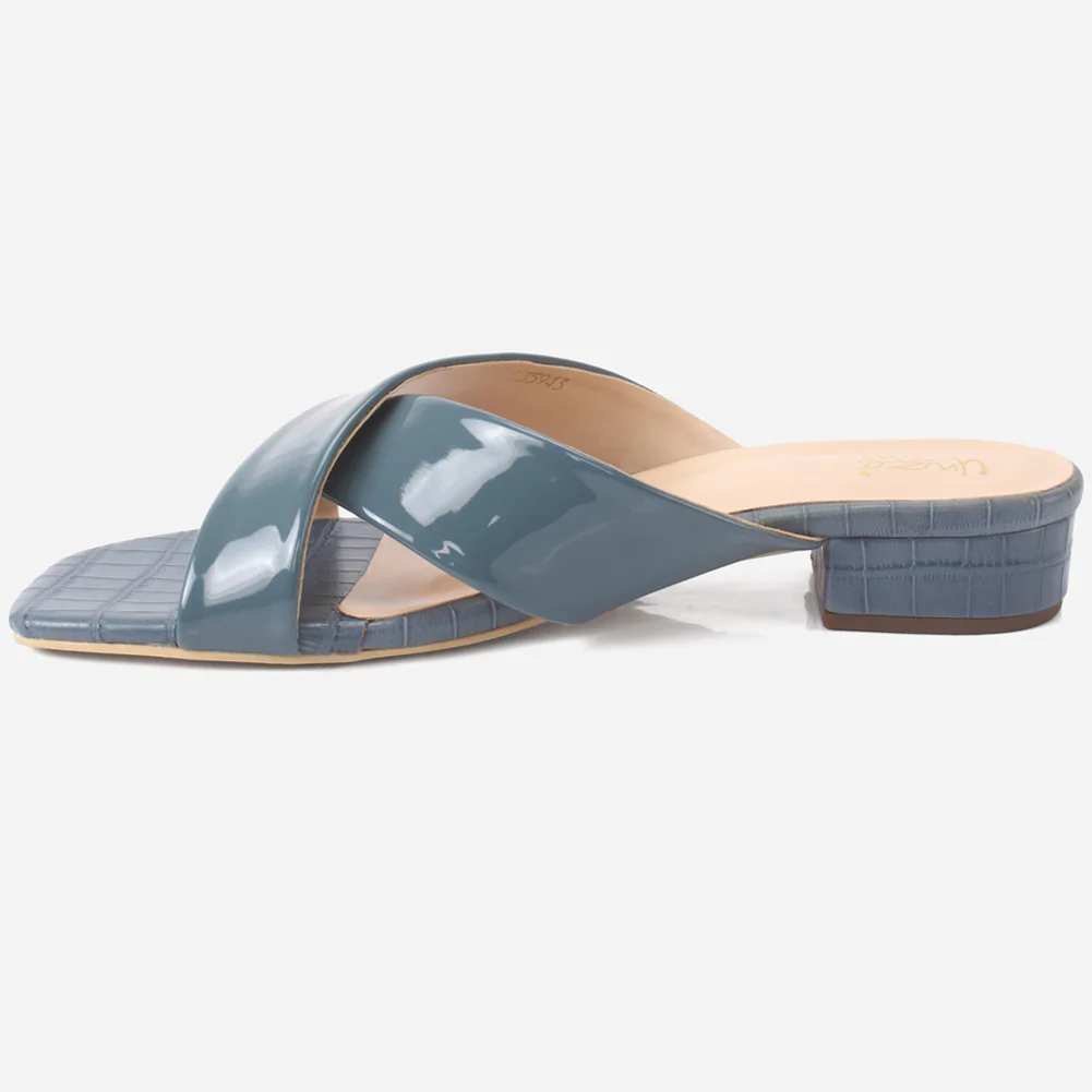Womens "ZUHAI" Shimmery Everyday Slip-ons Shoes - Image 3