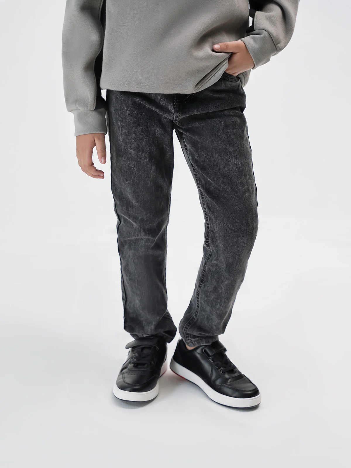 "ZAVI" Stylish Staright Denim Pant - Image 2