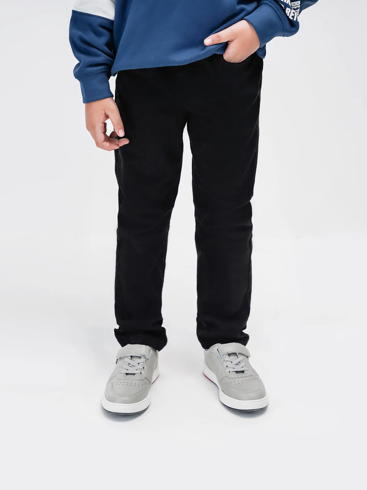 "ZAVI" Stylish Staright Denim Pant - Image 2