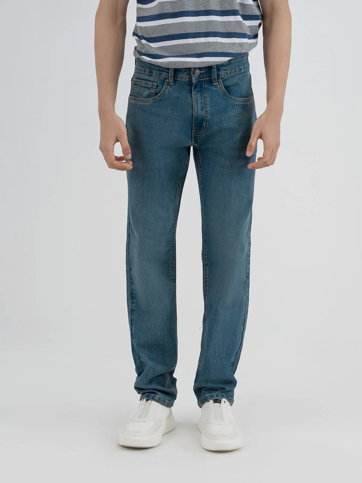 "ZINNIA" Straight Fit Denim Jeans